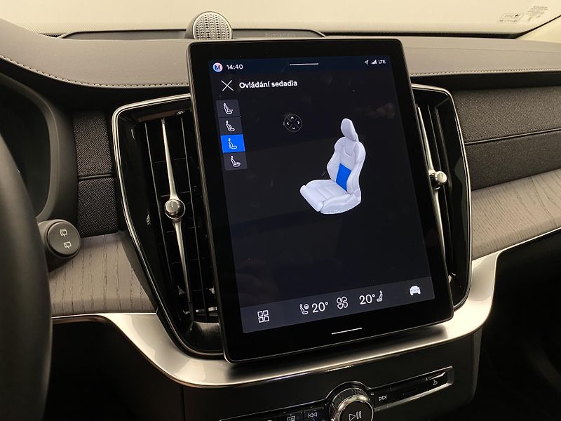 Volvo XC90 T8 RECHARGE BRIGHT ULTRA 7míst - fotka 67 z 70