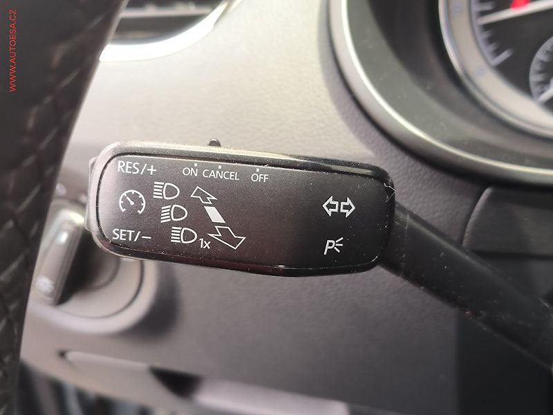 Škoda Octavia (2019) 1.5 TSi, ČR, DSG, LED, park - fotka 18 z 22