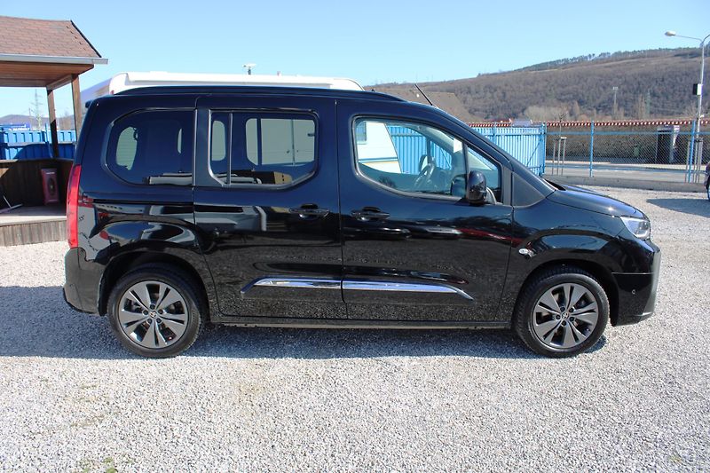 Toyota ProAce City Verso (2025) 1,5d 96KW PANORAMA NAVI LED CZ - fotka 8 z 16