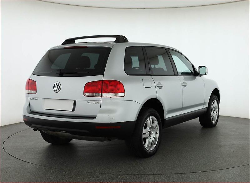 Volkswagen Touareg (2006) 3.0 V6 TDI, 4X4, Automat - fotka 5 z 17