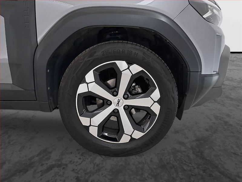 Dacia Duster (2024) Journey 1.0 TCe - fotka 14 z 18