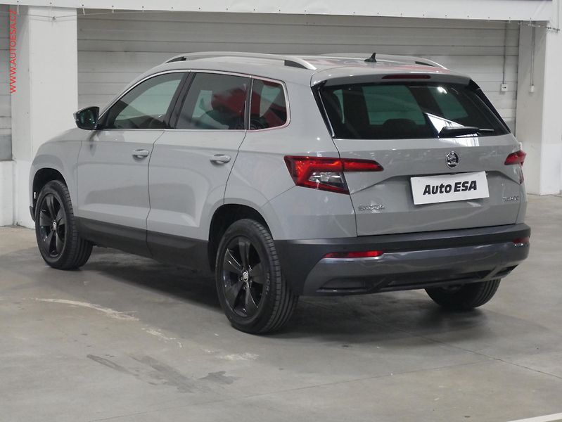 Škoda Karoq (2017) 1.5TSi, ČR, Style, DSG, kůže - fotka 6 z 28