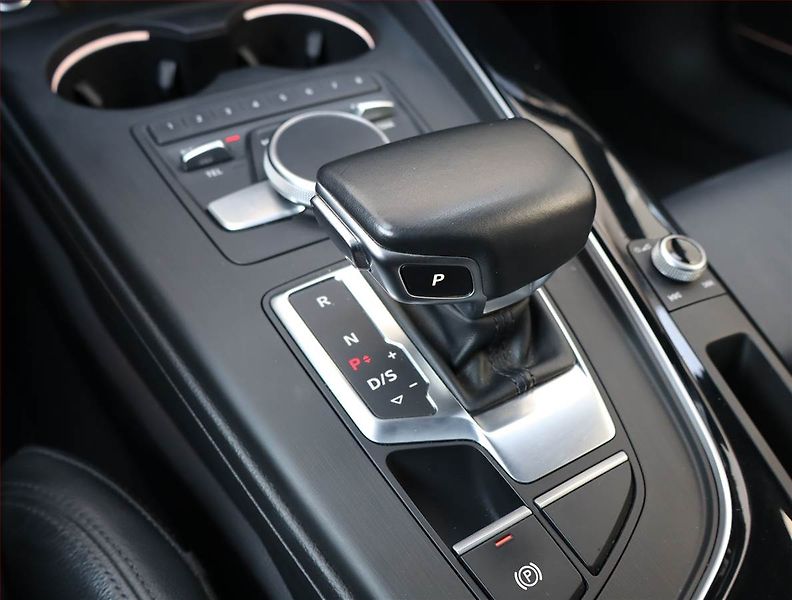 Audi A4 (2018) 3.0 TDI, 4X4, Automat - fotka 16 z 21