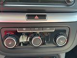 Volkswagen Sharan (2015) 2.0 TDi, AC, výhřev sed - náhled 14
