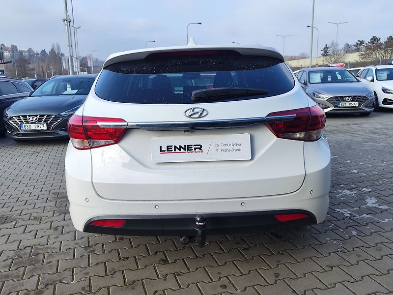 Hyundai i40 1.7 CRDI/104kW Experience AT - fotka 6 z 33