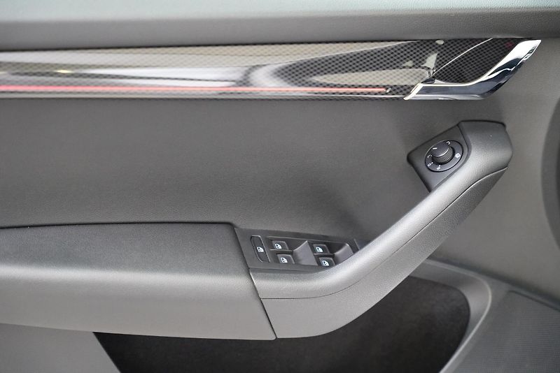 Škoda Octavia - fotka 12 z 25