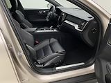Volvo V60 CC B5 AWD BRIGHT PLUS AUT  - náhled 23