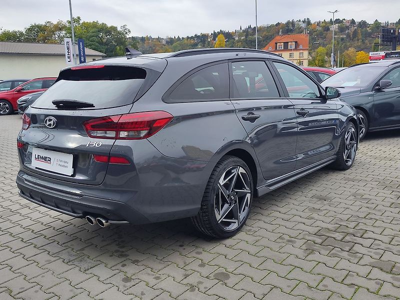 Hyundai i30 1.5 T-GDI/103kW N-Line DCT - fotka 5 z 34