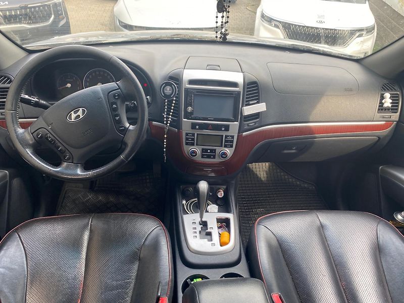 Hyundai Santa Fe 2.2-114KW-PANORAMA - fotka 10 z 15