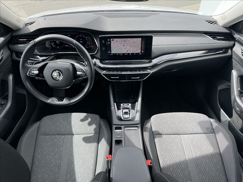 Škoda Octavia 2,0 TDI 4x4 DSG Style Plus TZ - fotka 6 z 23