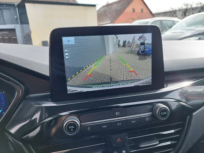 Ford Kuga (2021) III. TDCi ST Line  88kW - fotka 14 z 45