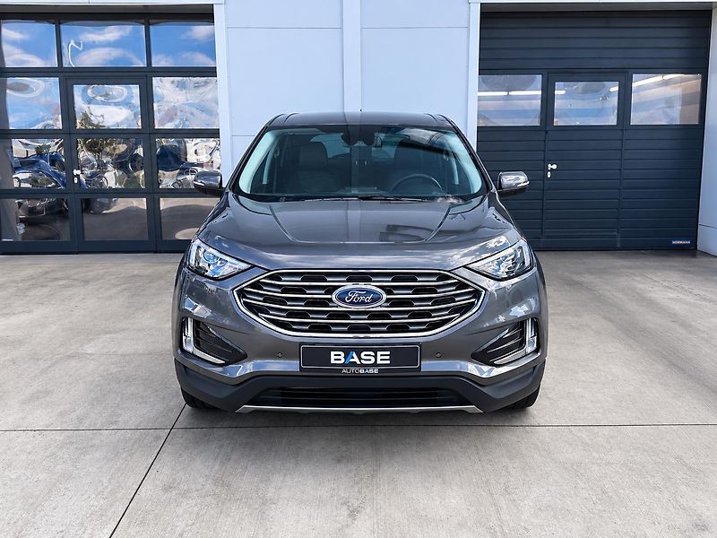 Ford Edge 2.0L EcoBoost 4x4 Titanium - fotka 2 z 22