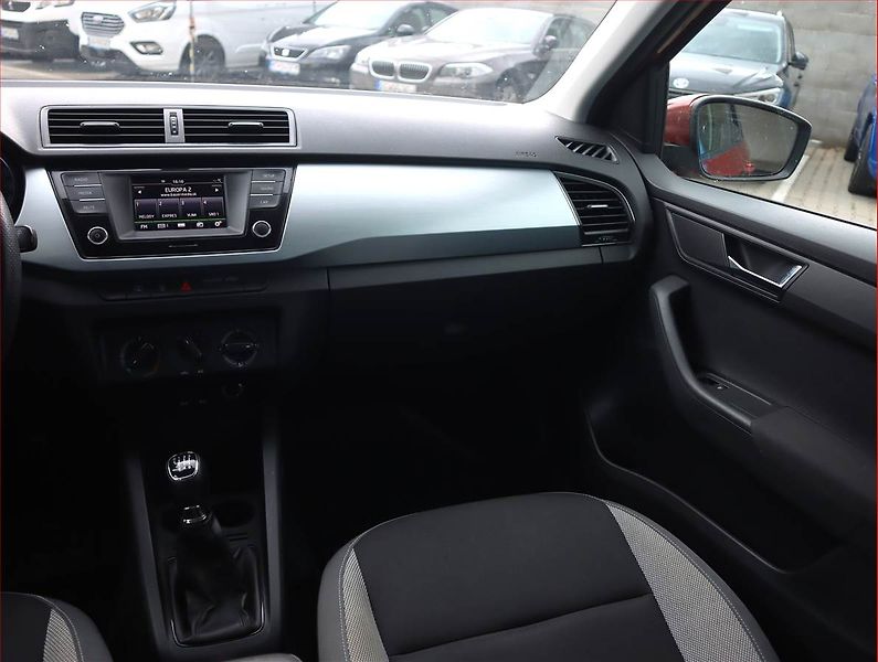 Škoda Fabia (2016) Ambition 1.2 TSI, Serv.kniha - fotka 8 z 16