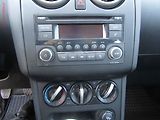 Nissan Qashqai (2013) 1.6i, 1.maj,ČR, Klima - náhled 13