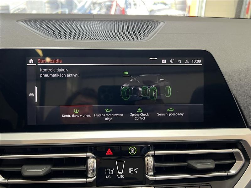 BMW Řada 4 M440I XDRIVE inovation - fotka 28 z 41
