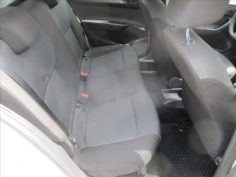 Škoda Fabia 1,4 TDi 66kw Klima bez koroze - fotka 10 z 24