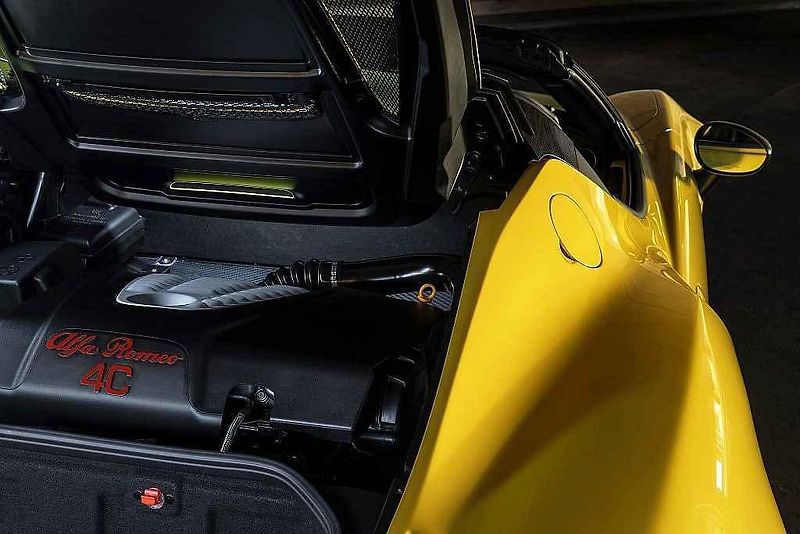 Alfa Romeo 4C Spider.