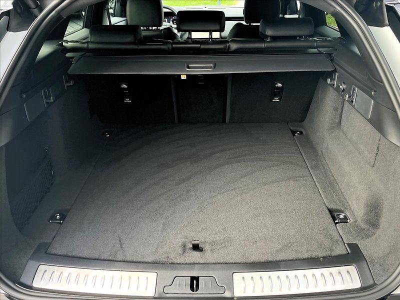 Land Rover Range Rover Velar 2,0 D200 DYNAMIC SE AWD - fotka 4 z 29