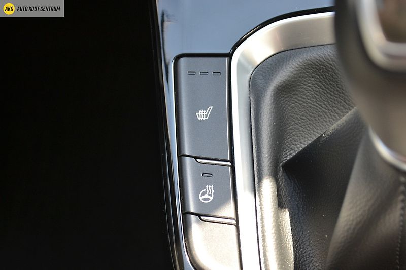Hyundai i30 FB FL 1,0T- GDI FAMILY NAVI - fotka 23 z 42