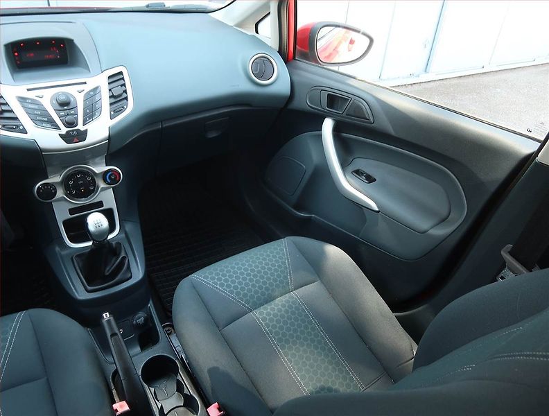 Ford Fiesta (2009) 1.25, Serv.kniha, Tempomat - fotka 8 z 16