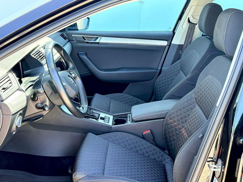 Škoda Superb (2022) Combi DSG 2.0 TDI / 110 kW / A - fotka 14 z 27