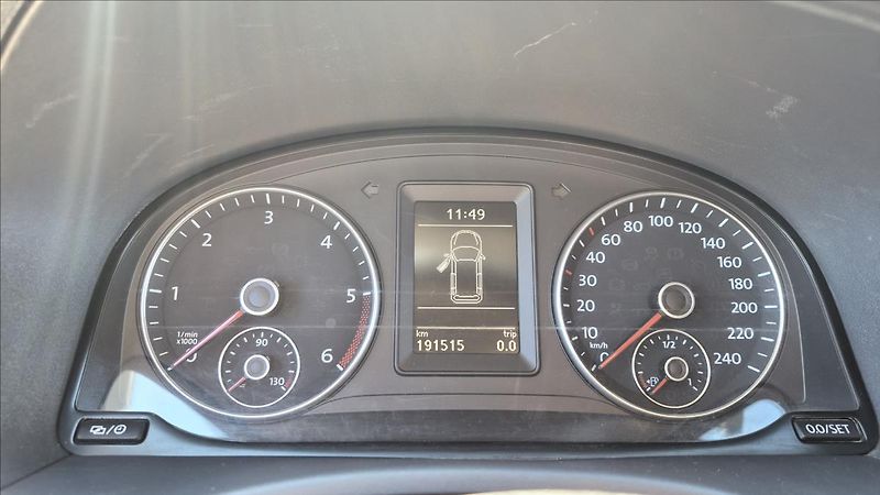 Volkswagen Caddy 1,6 TDi 75 Kw MAXI Style - fotka 13 z 21