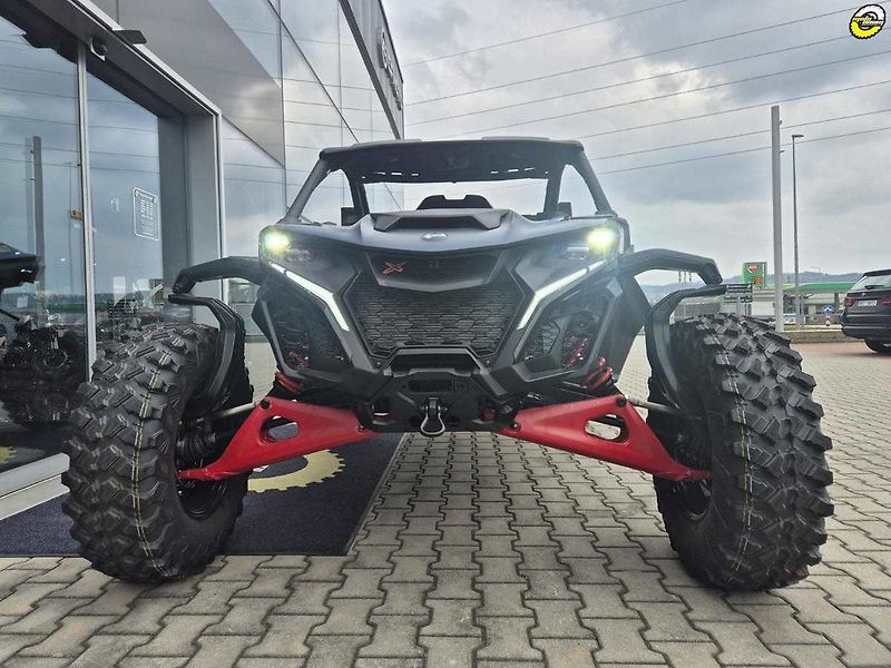 Can-Am Maverick R (2026) X RS DCT SAS 999T MY26 - fotka 9 z 26
