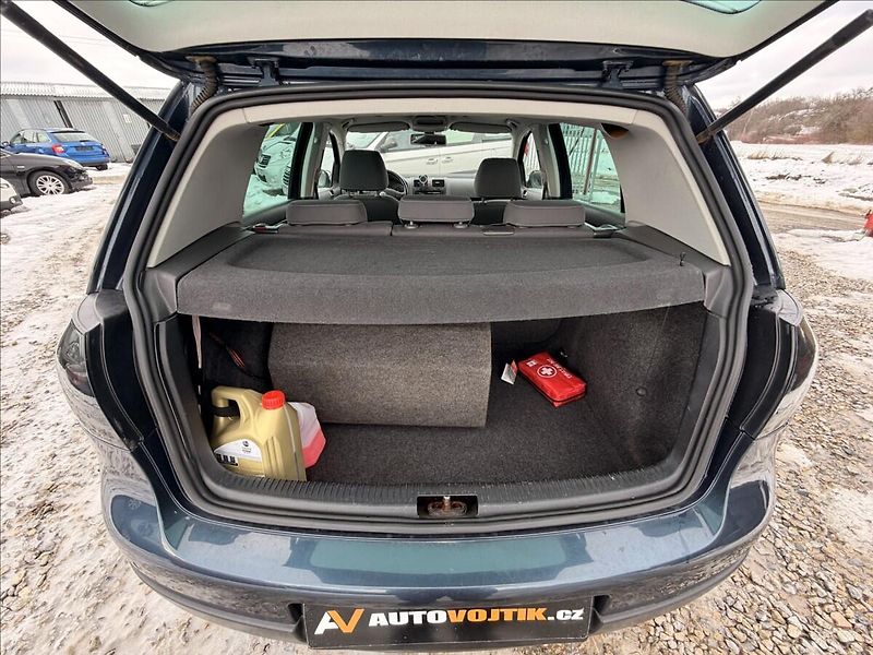 Volkswagen Golf 1,4 TSI DIGIKLIMA 6KVALT - fotka 21 z 24