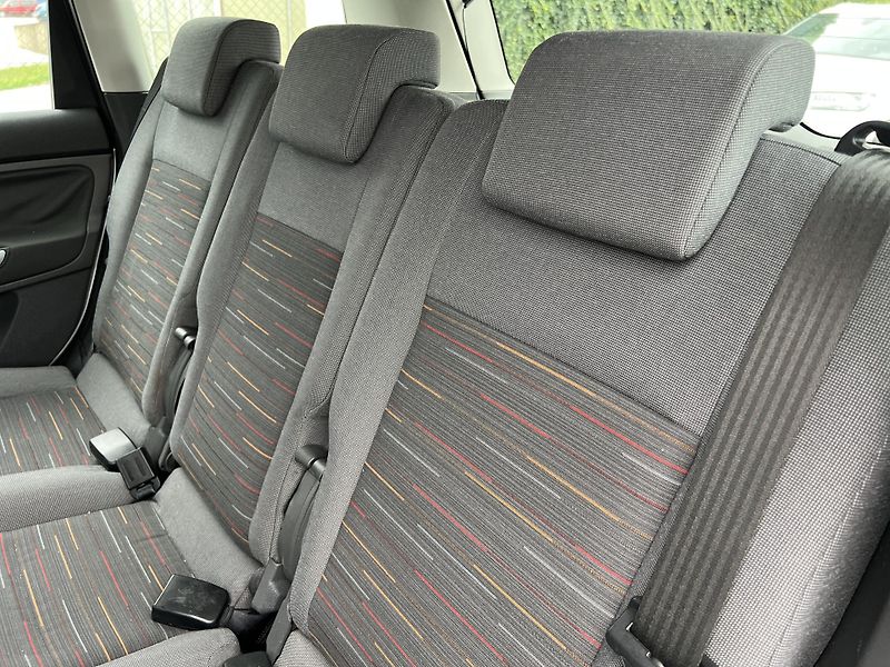 Ford C-MAX 1.6i 16v KLIMATIZACE ALU KOLA - fotka 23 z 40
