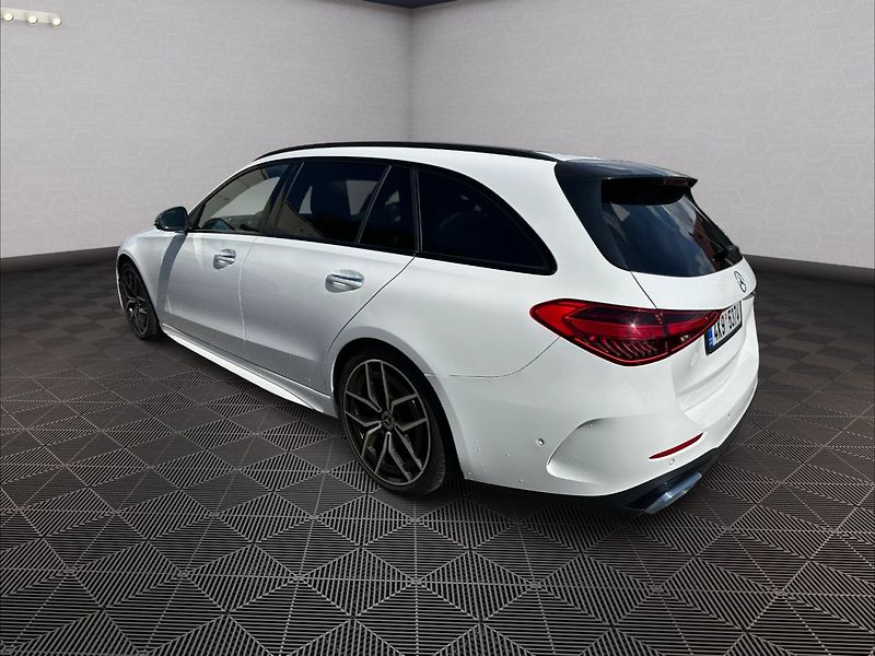 Mercedes-Benz Třídy C (2021) 200 150kw 4Matic AMG - fotka 5 z 36