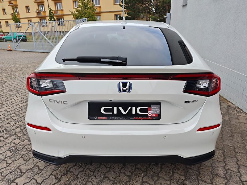 Honda Civic (2026) 2.0 e:HEV SPORT SKLADEM - fotka 34 z 37