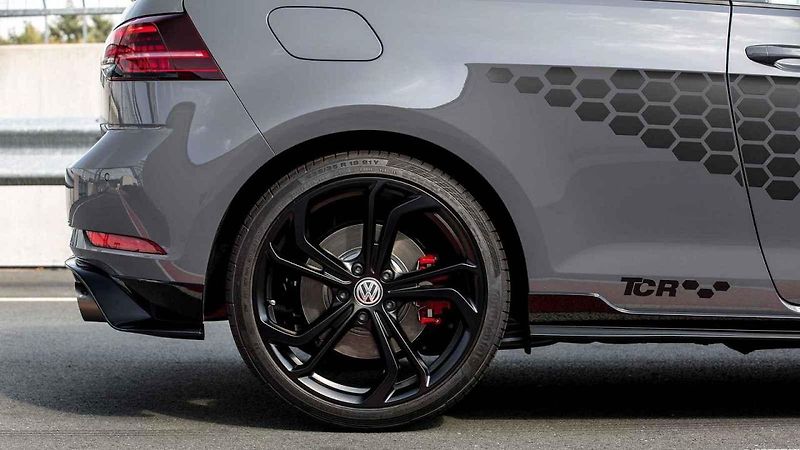 Volkswagen Golf GTI TCR (2019)