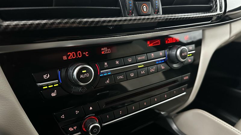 BMW X6 40D / XDRIVE - fotka 37 z 53