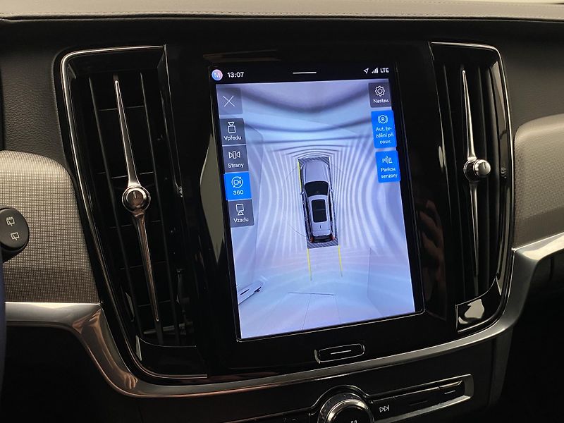 Volvo V90 T6 AWD RECHARGE BRIGHT PLUS - fotka 42 z 64