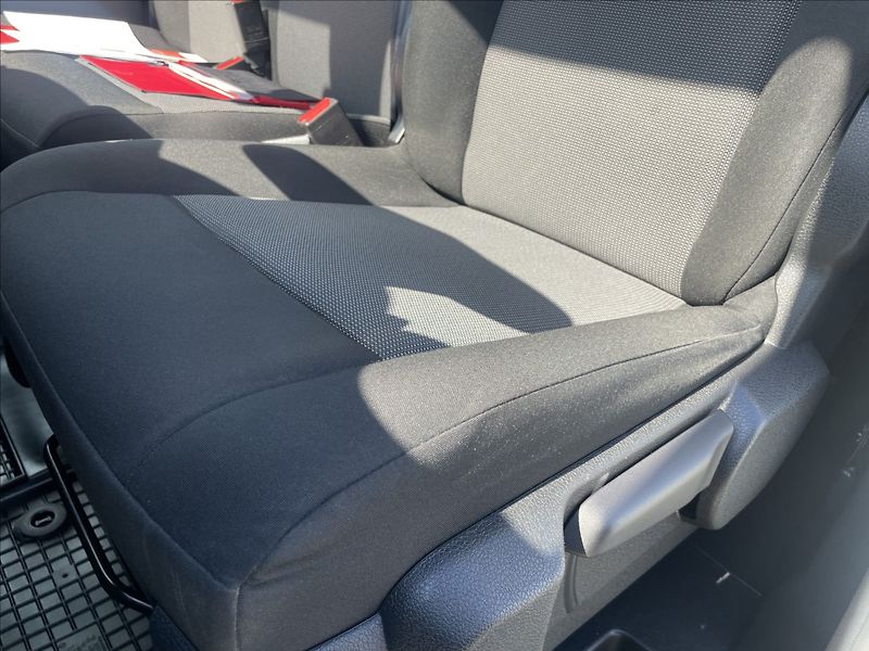 Citroën SpaceTourer 2,0 HDi 110kw Tažné 9mist CZau - fotka 19 z 33