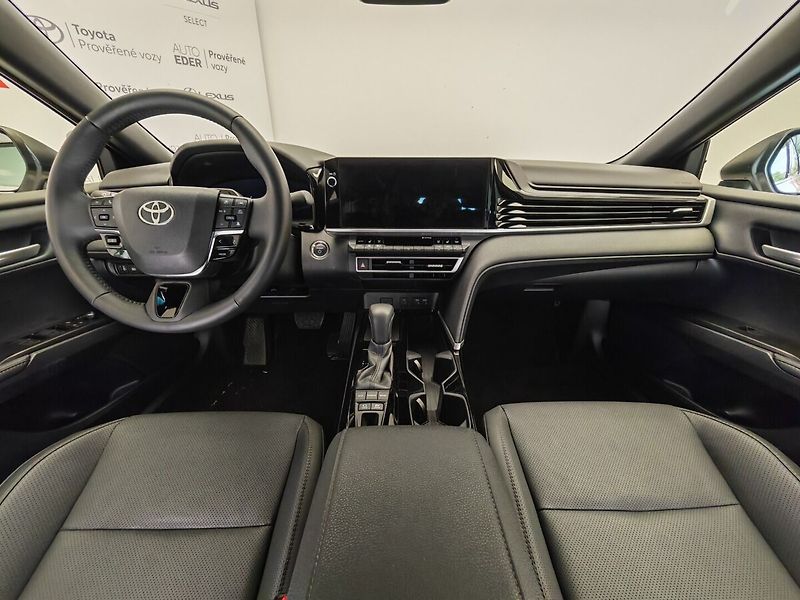Toyota Camry Prestige - fotka 9 z 38