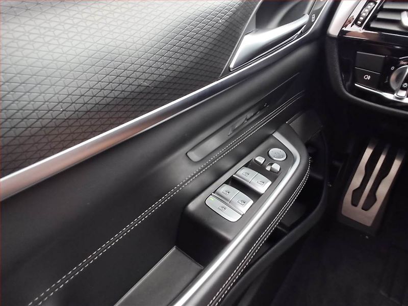BMW Řada 6 (2021) 630d xDrive GT - fotka 19 z 27