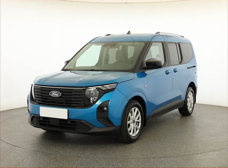 Ford Tourneo Courier (2025) Titanium 1.0 EcoBoost, 5Míst - fotka 2 z 18