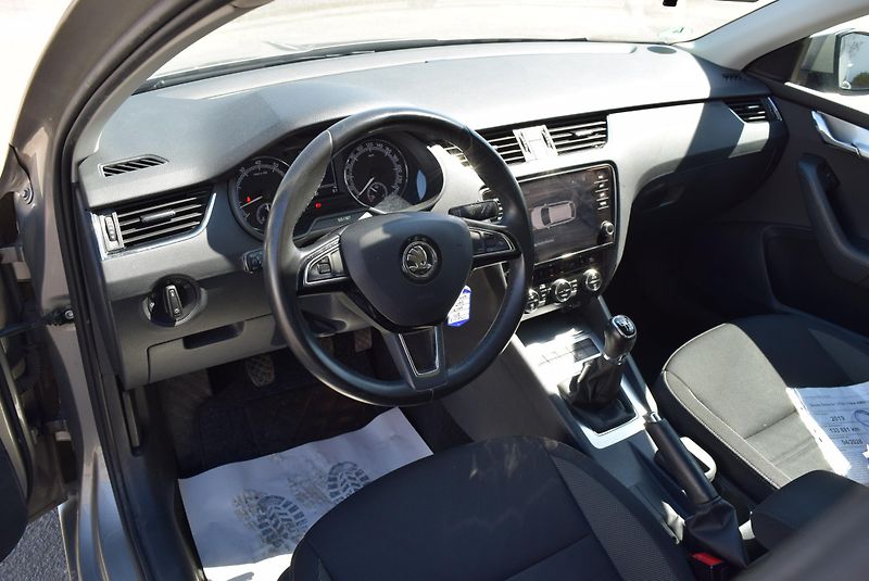Škoda Octavia (2019) 1.5TSI 110kw AMBI VÝHŘEV NAVI - fotka 21 z 50