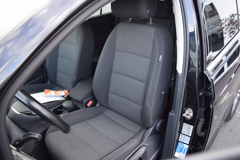 Volkswagen Touran (2016) 1.4TSI 110kw CLBMT 7MÍST TAŽN - fotka 22 z 50