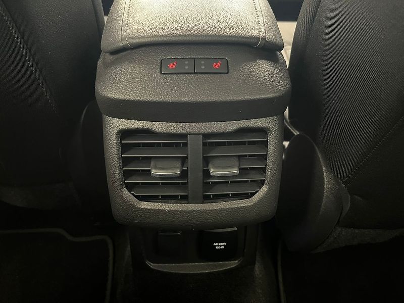 Ford Mondeo 2.0 EB 140 kW Titanium servis - fotka 37 z 49