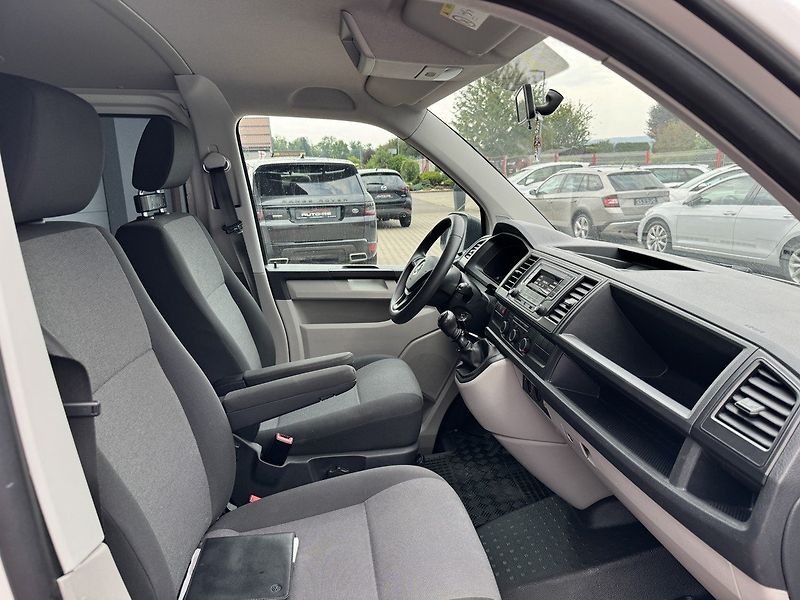 Volkswagen Transporter (2017) 2.0TDi Klima Tempomat Tažné Z - fotka 17 z 44