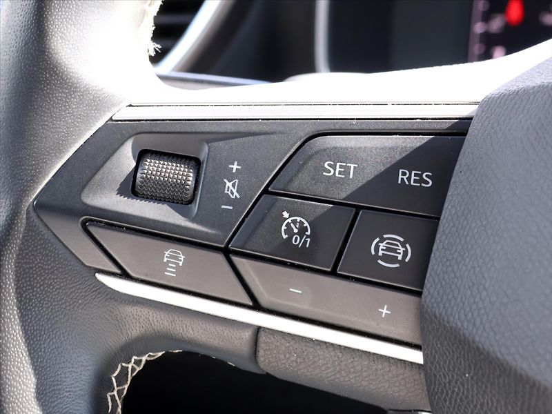 Seat Leon 2,0 TDI DSG Xcellence ST - fotka 19 z 31
