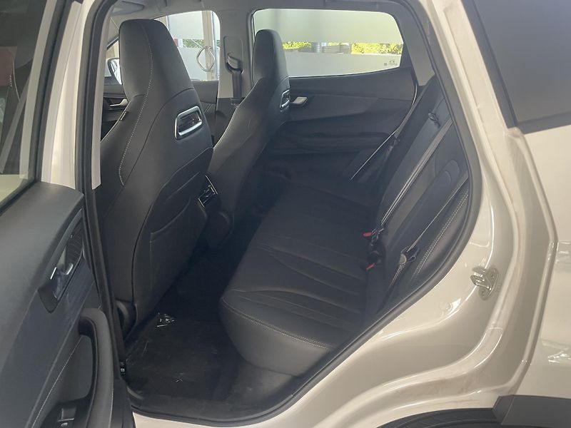 Chery Tiggo 4 HEV (2026) 1,5 HEV Unique - fotka 11 z 40