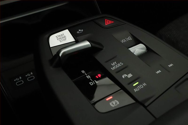 BMW X1 (2023) xDrive18d - fotka 12 z 17