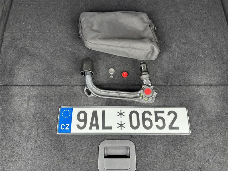 Ford Focus 1,0 mHEV 114kW Active DPH - fotka 12 z 44