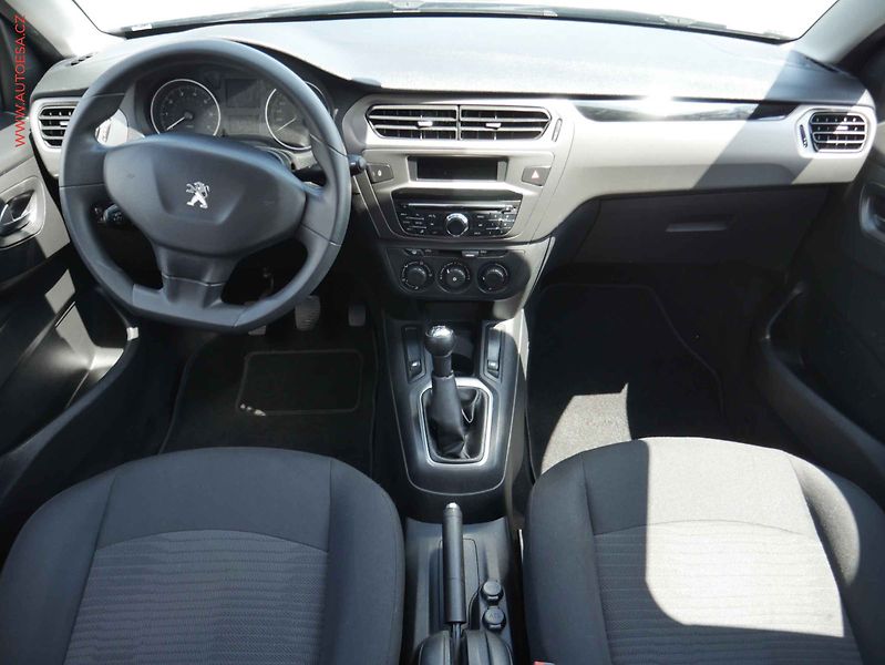 Peugeot 301 (2018) 1.2PT, ČR, Allure - fotka 8 z 16
