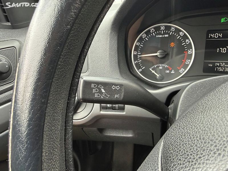 Škoda Octavia 1.6 TDI 77kW - fotka 17 z 28