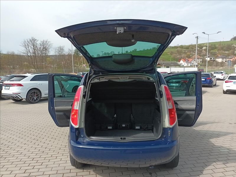 Škoda Roomster 1,2 TSI,77KW,KLIMA,PARKING - fotka 17 z 34
