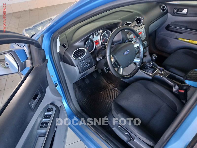 Ford Focus (2008) 2.0 TDCi, Ghia, temp - fotka 3 z 3